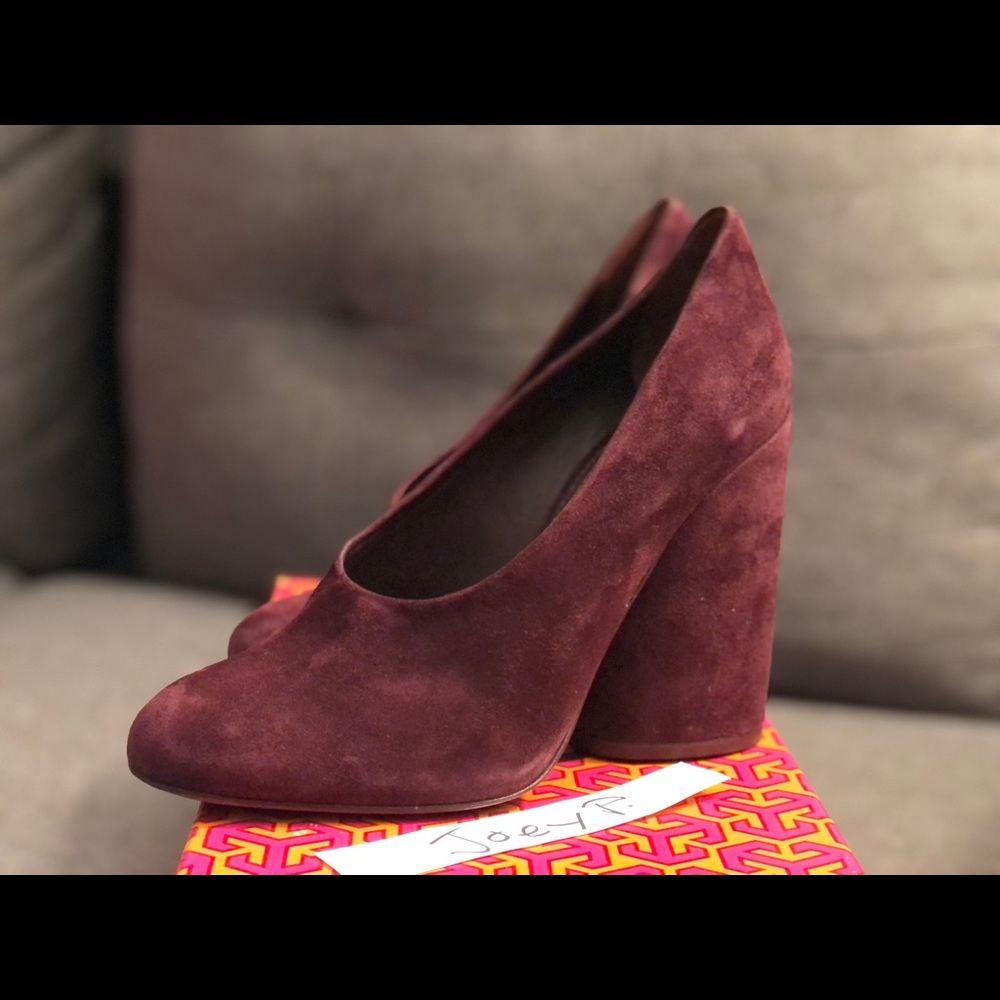 Tory Burch 110MM Lucia Suede Pump Sz 7 $378